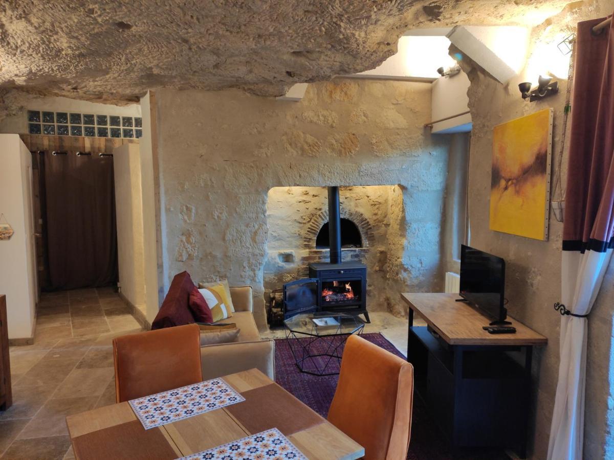 Gite De La Rochere Noizay Exterior foto