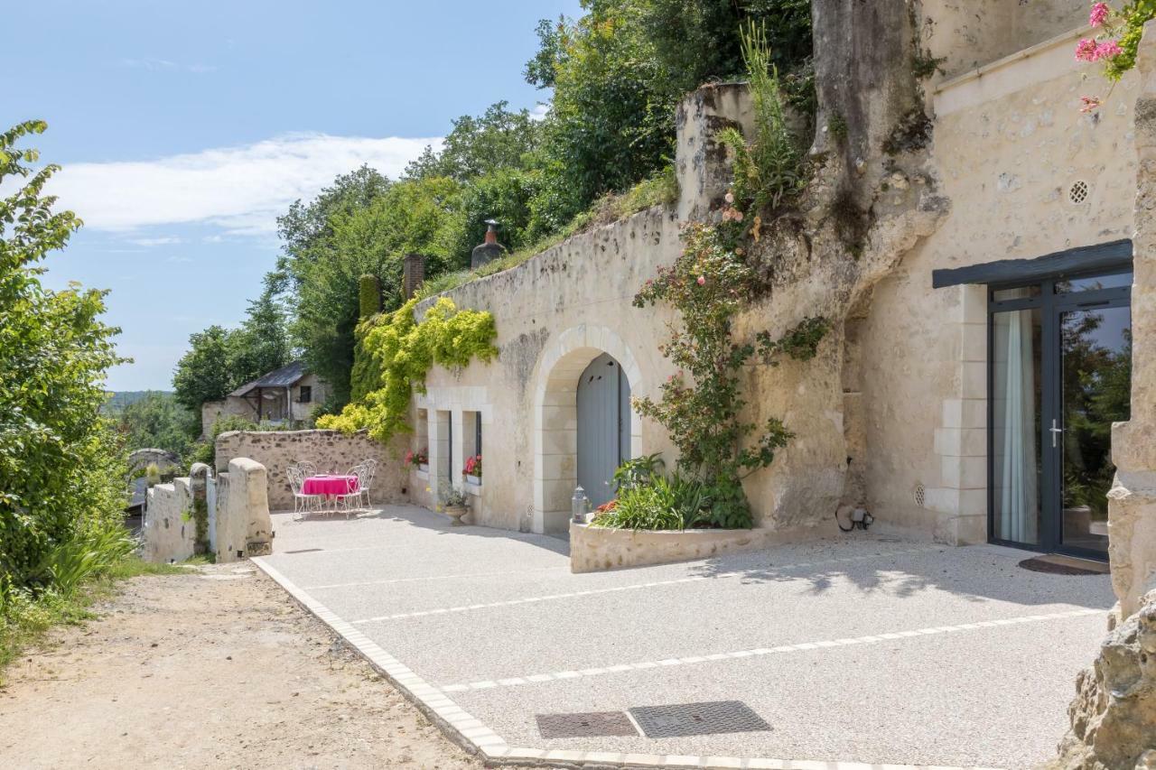 Gite De La Rochere Noizay Exterior foto